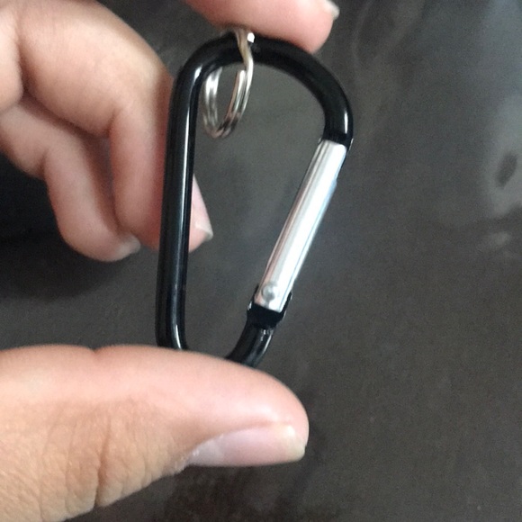 AirPod case - Picture 3 of 3